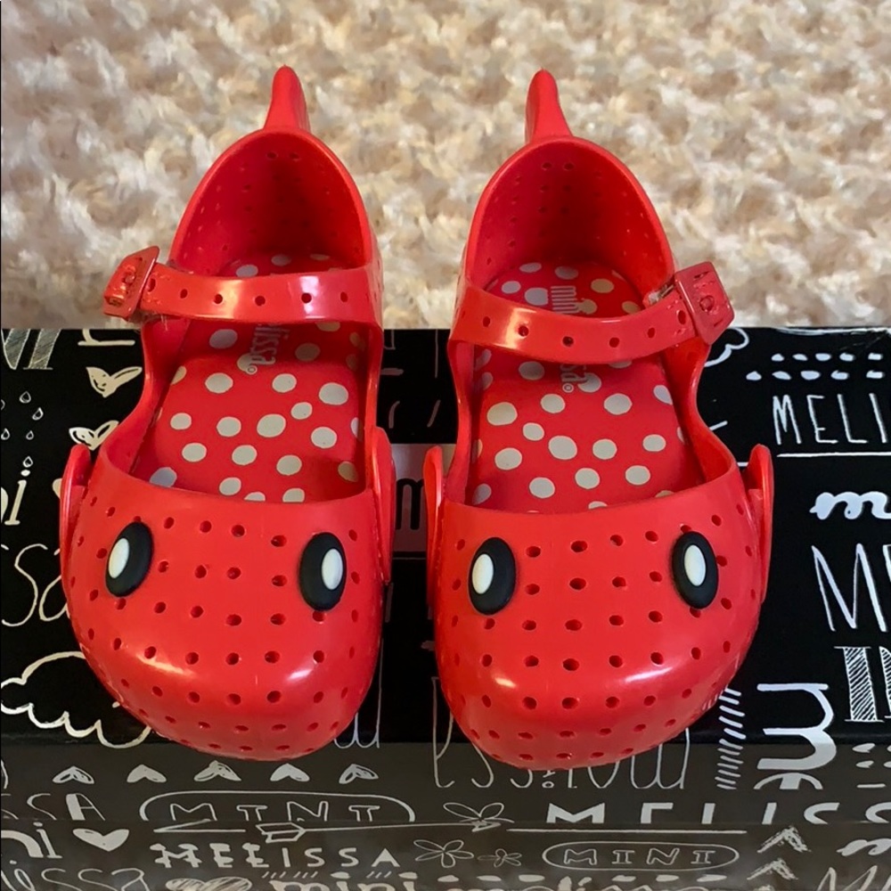 Mini Melissa Furadinha + Fabul Sandals